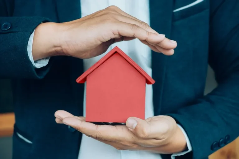 business-man-hand-hold